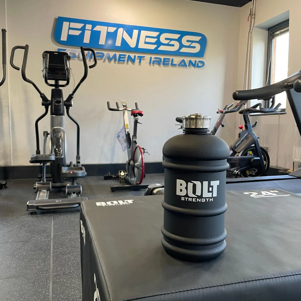 Bolt Strength Water Bottle (2.2L) 5 Bolt Strength Water Bottle (2.2L) - Image 5