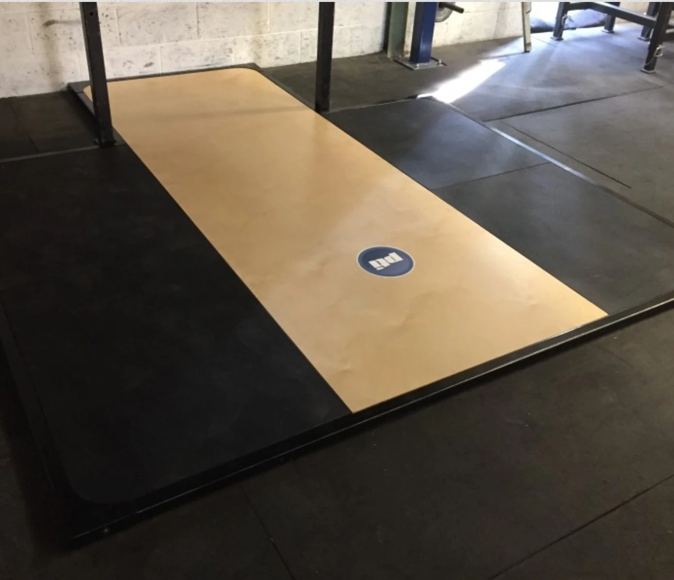 Custom Weightlifting Platform 2 Custom Weightlifting Platform - Image 2