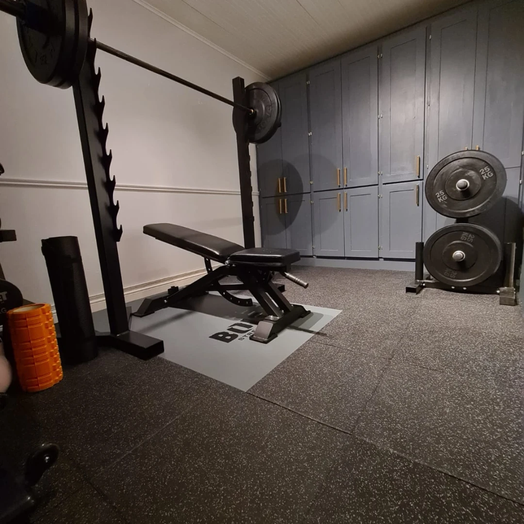 Easy Clean Off White Fleck -1M Tiles 4 Easy Clean Off White Fleck -1M Tiles - Image 4