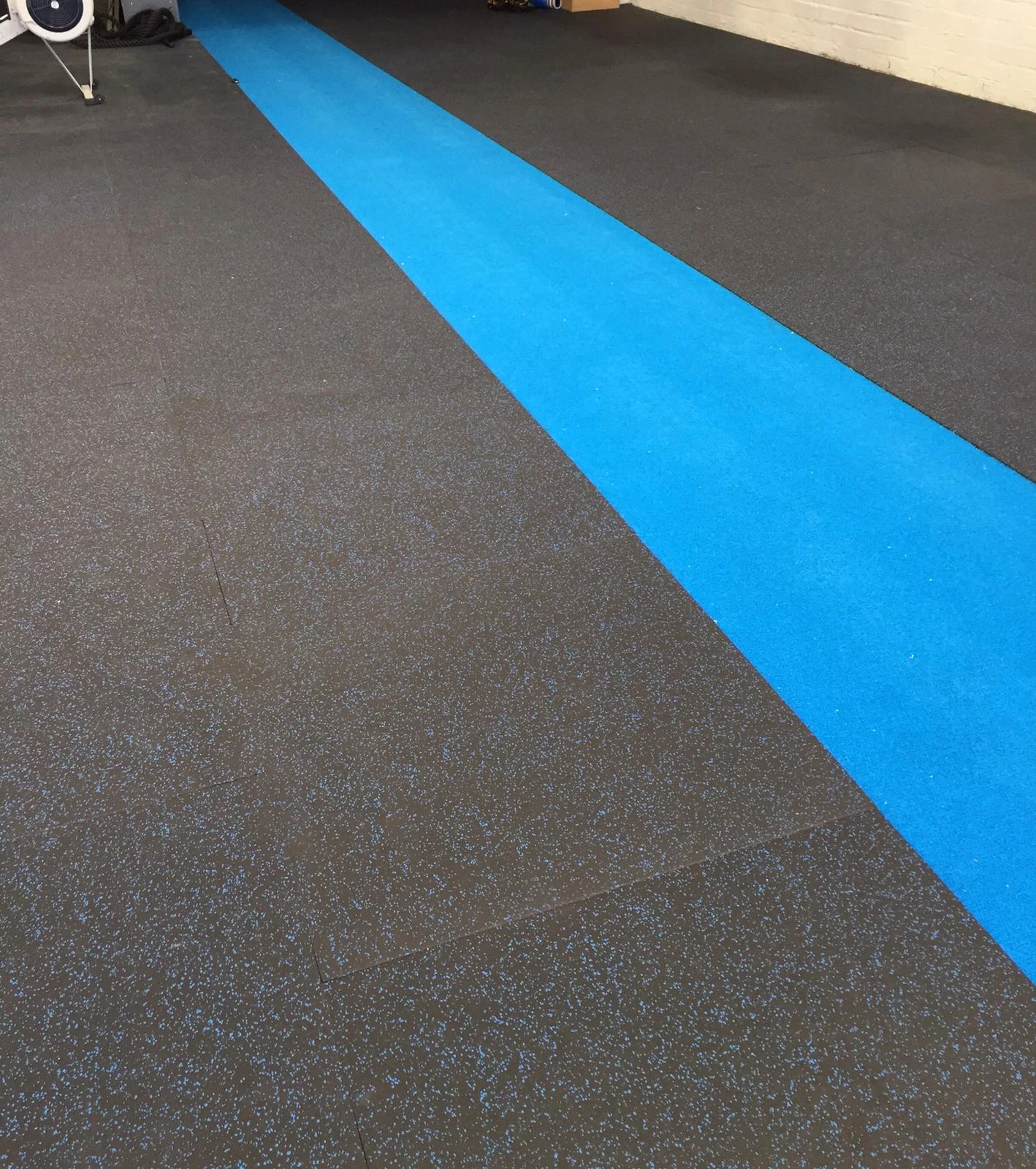 Easy Clean 15mm Black Flooring With Blue Fleck (1m) 1 Easy Clean 15mm Black Flooring With Blue Fleck (1m)