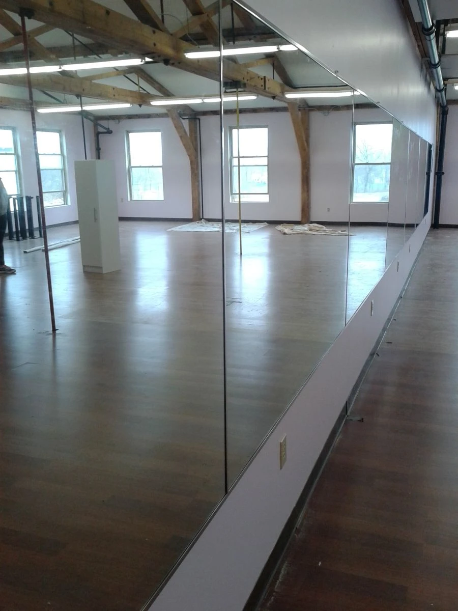 Gym Mirrors 2 Gym Mirrors - Image 2